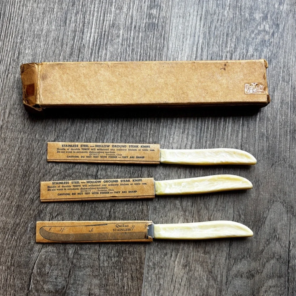 Vintage Quikut Stainless Steel Steak Knives Set of 3 Cream Marbled Tenite Handle